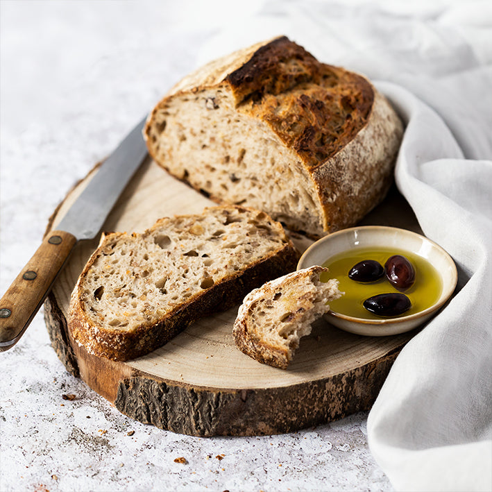 Brot mit Oliven im Olivenöl Noan