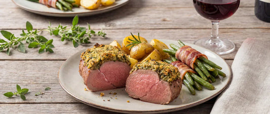 Lammrückenfilet mit Senf-Kräuter-Kruste