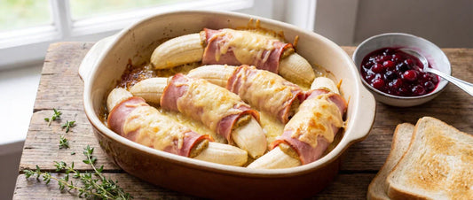 Bananen im Senf-Schinken-Mantel