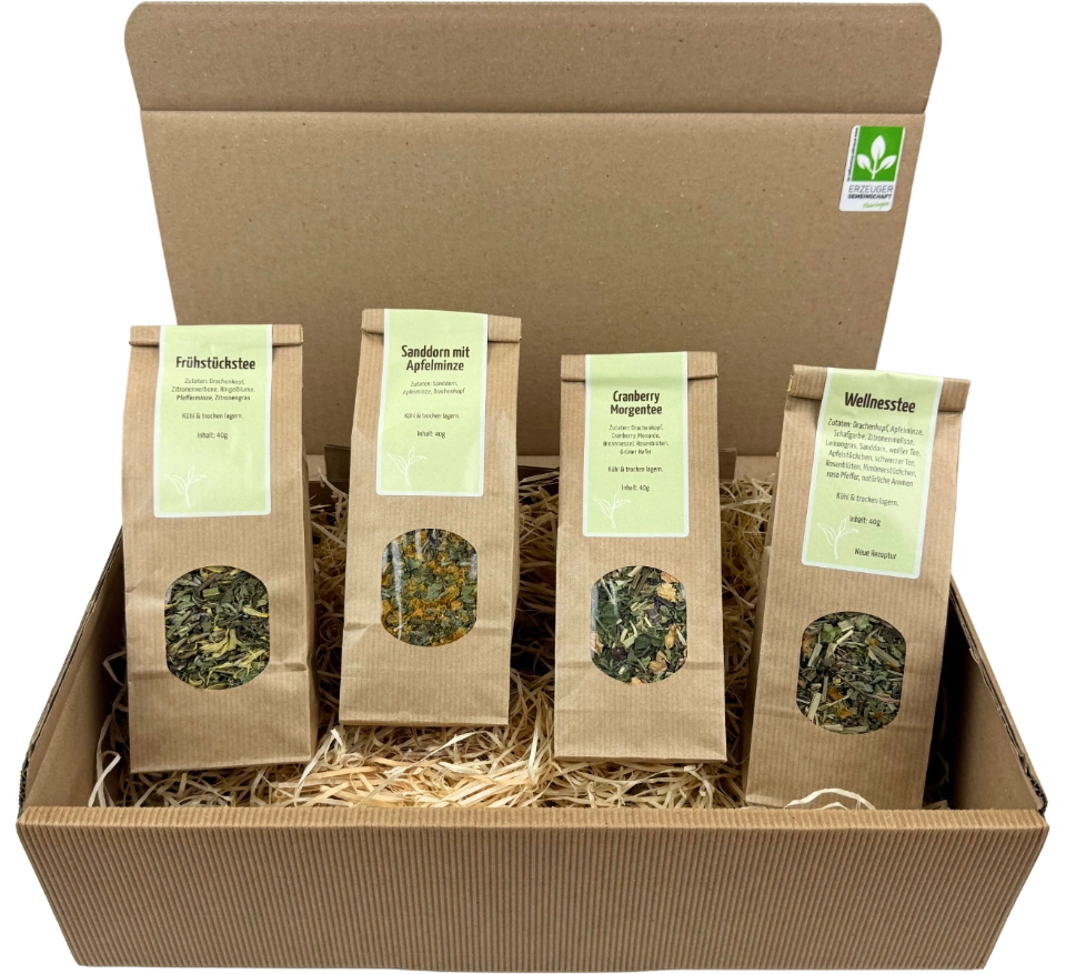 Geschenkpaket 4 x Tee: Frühstückstee, Sanddorn mit Apfelminze, Cranberry Morgentee, Wellnesstee